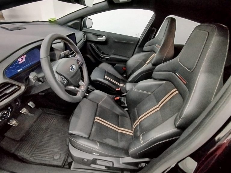 ford-puma-st-gold-edition-5