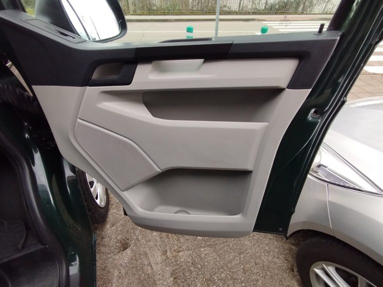 vw-transporter-segunda-mano-vigo-17