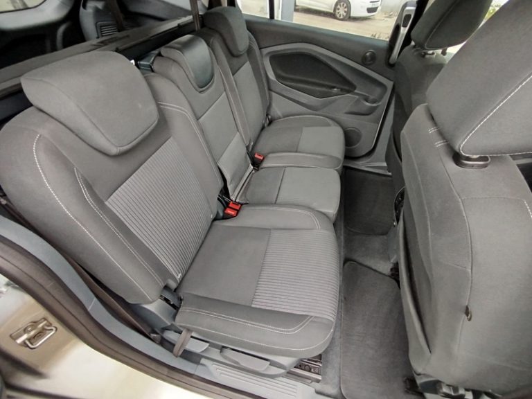 ford-grand-cmax-segunda-mano-vigo-10