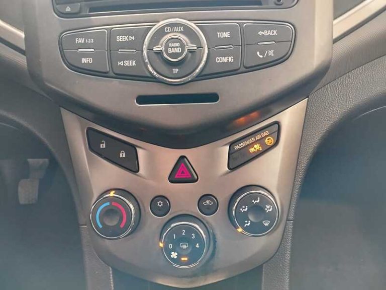 chevrolet-aveo-segunda-mano-vigo-15