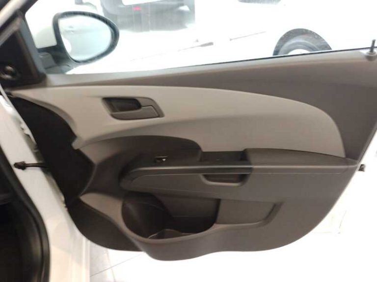 chevrolet-aveo-segunda-mano-vigo-18