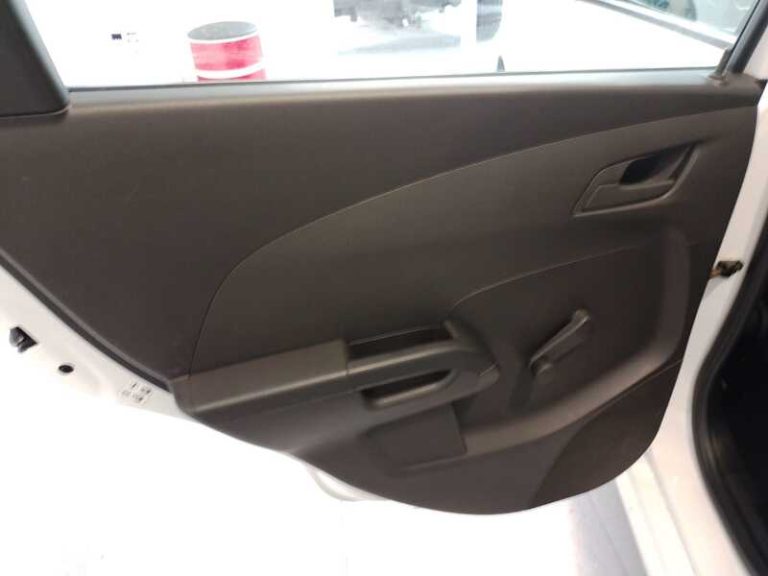 chevrolet-aveo-segunda-mano-vigo-19