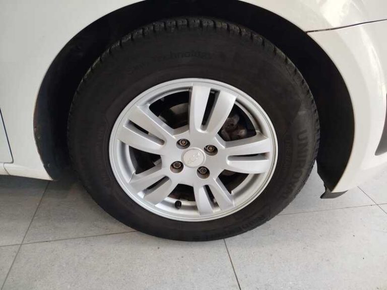 chevrolet-aveo-segunda-mano-vigo-23