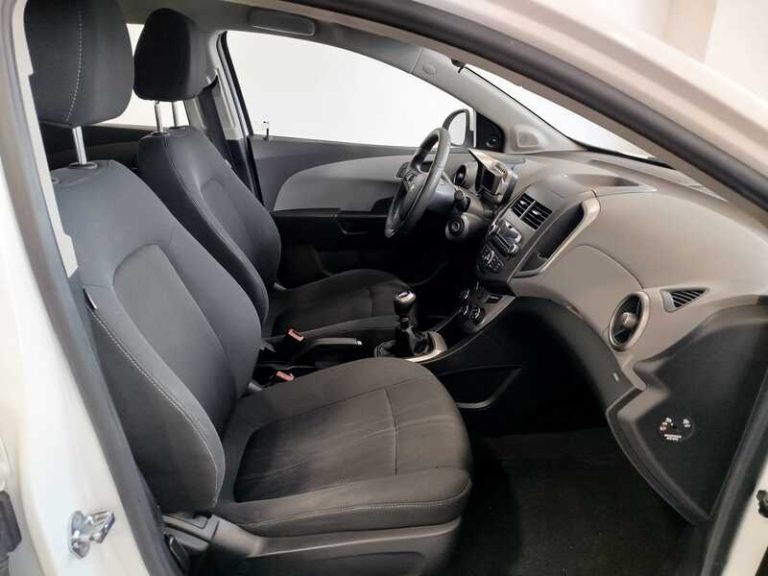 chevrolet-aveo-segunda-mano-vigo-8