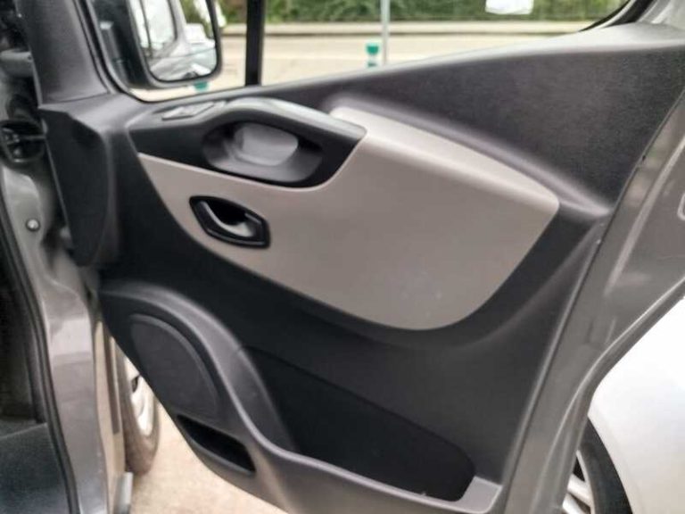 nissan-nv300-segunda-mano-vigo-18