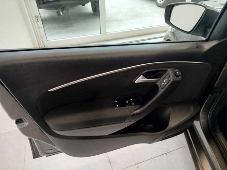 volkswagen-polo-segunda-mano-vigo-17