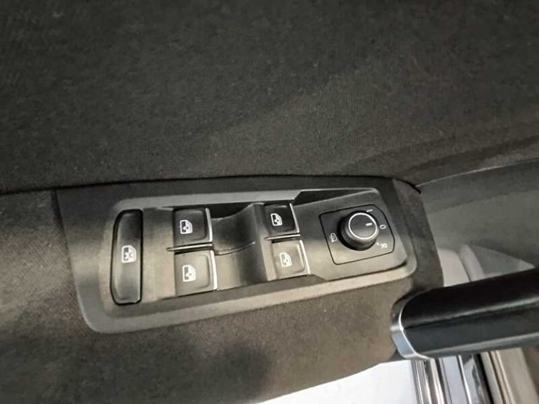 volkswagen-touran-segunda-mano-vigo-22