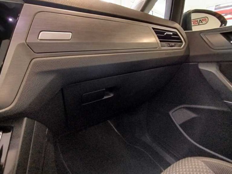 volkswagen-touran-segunda-mano-vigo-24