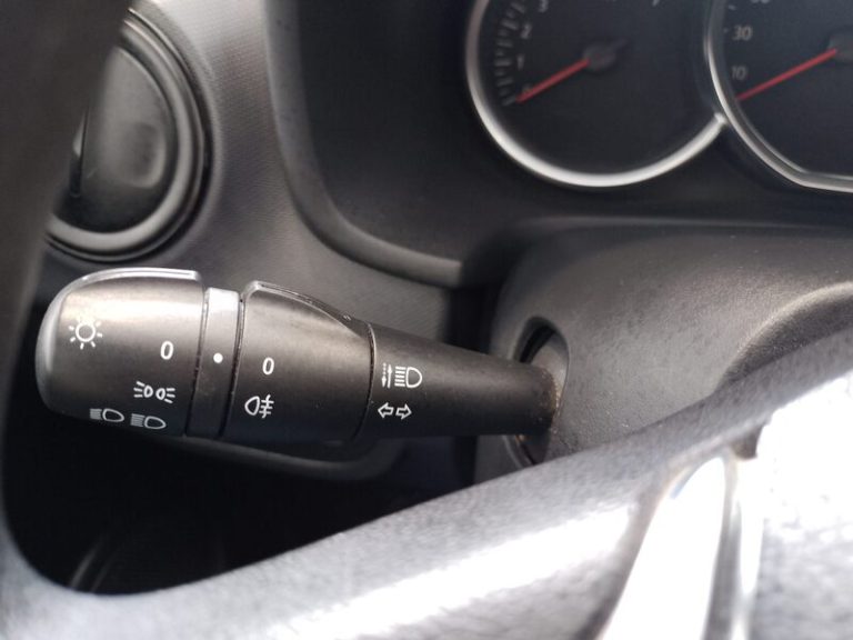 dacia-sandero-segunda-mano-vigo-16