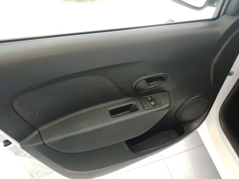 dacia-sandero-segunda-mano-vigo-18