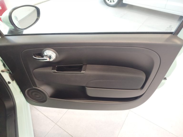 fiat-500-hibrido-segunda-mano-17