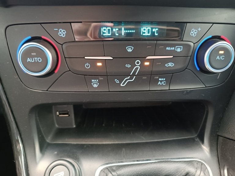 ford-focus-segunda-mano-vigo-17