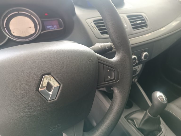 renault-megane-segunda-mano-vigo-13