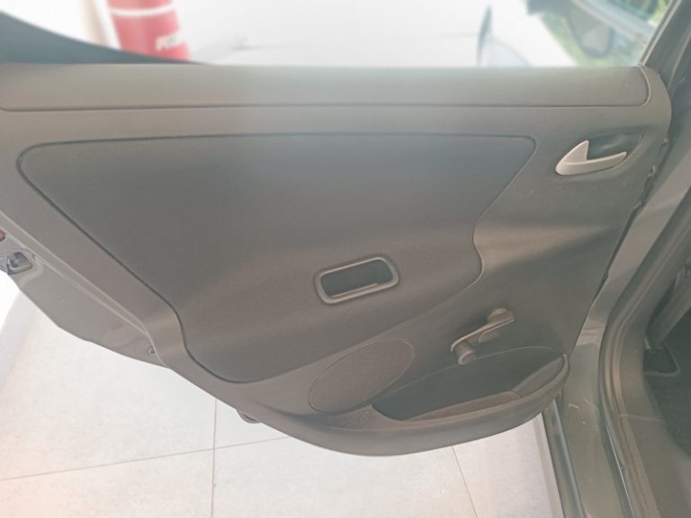 peugeot-207-segunda-mano-vigo-19