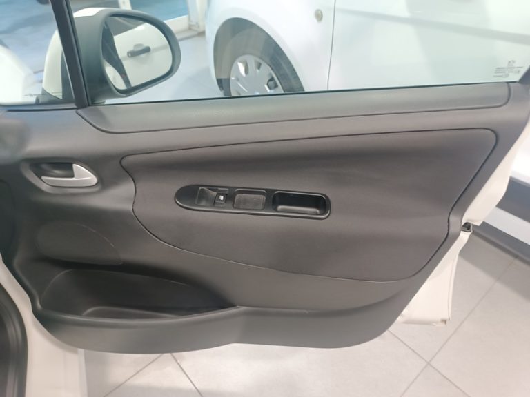 peugeot-207-segunda-mano-vigo-19